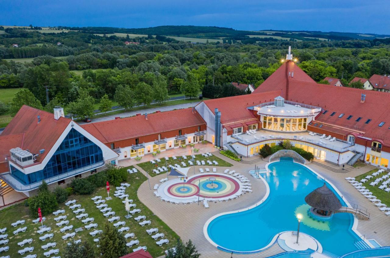 Kehida Termál Resort&Spa Kehidakustány Exterior foto